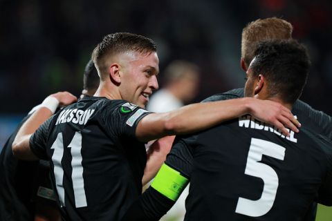 De bookmakers verwachten een heel lastig avondje voor Nederlandse clubs in Europa