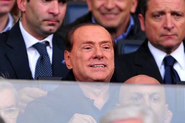 Berlusconi wil voorzitter blijven van AC Milan