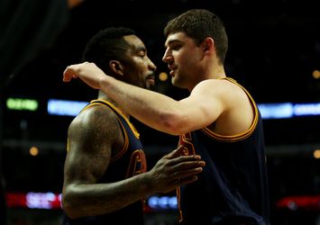 Cavaliers naar halve finales NBA