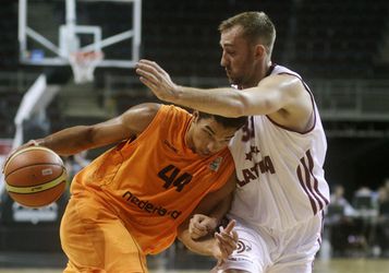 Basketballers beginnen EK-kwalificatie met zege