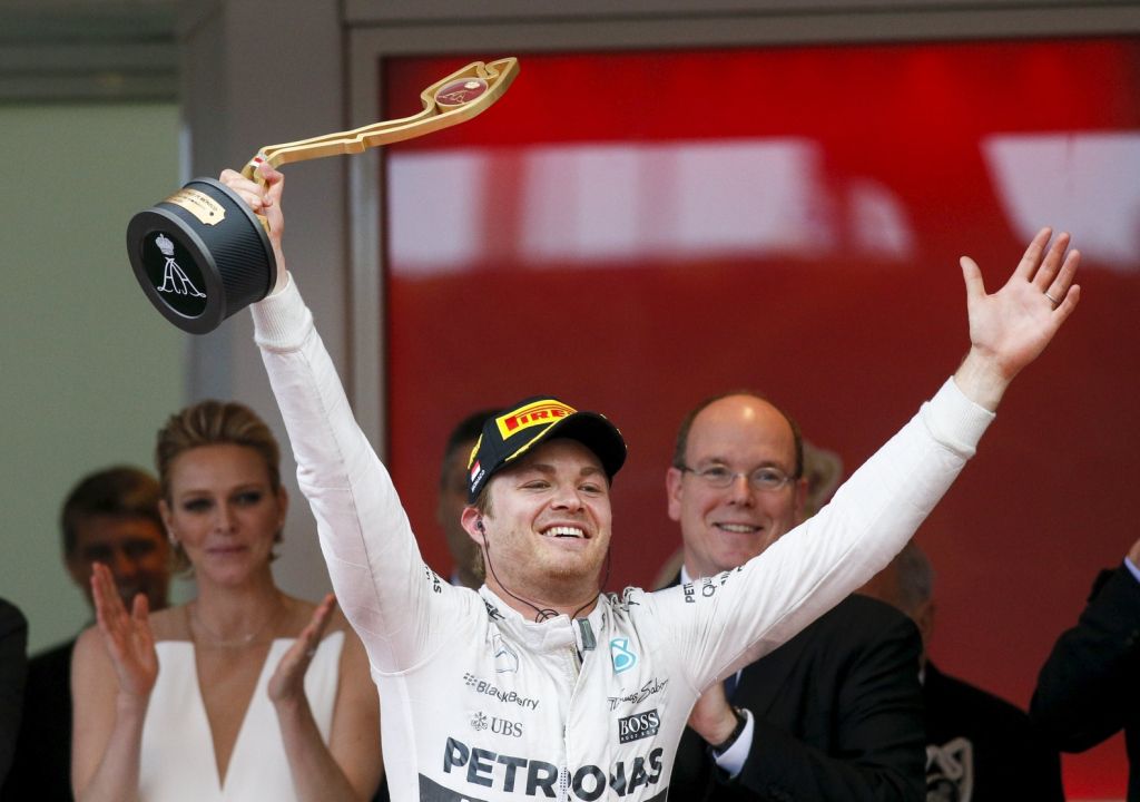 Rosberg dankbaar na cadeautje Hamilton