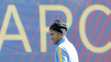 FIFA onderzoekt transfer Neymar