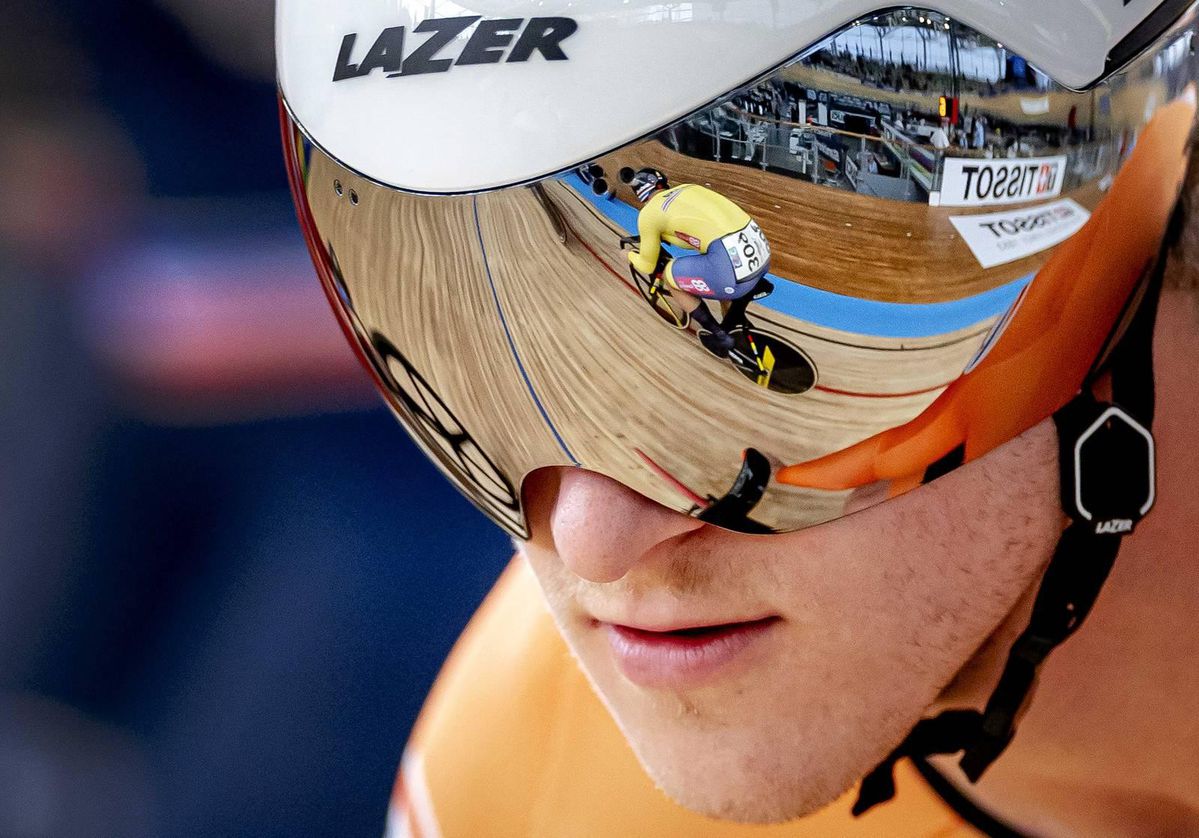 2 Nederlandse baanwielrenners in WK-finale 1 kilometer tijdrit: Hoogland met snelste tijd