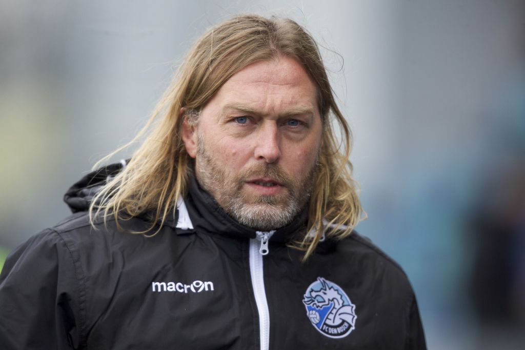 Van Eck ook komend seizoen coach van FC Den Bosch