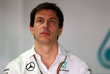 Wolff zinspeelt op stalorders bij Mercedes