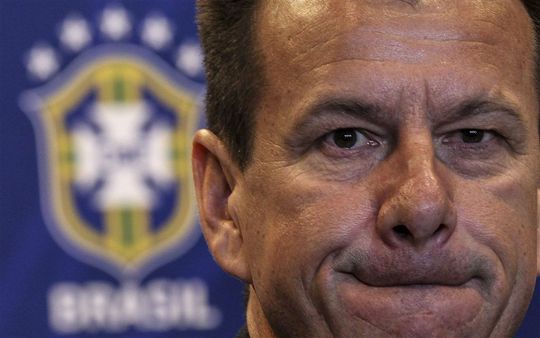 Dunga snijdt flink in Braziliaanse selectie