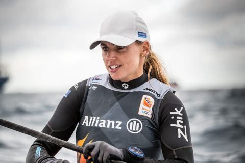 Zeer matige start Marit Bouwmeester in het zeilen: Nederlandse moet nu al op haar tellen passen