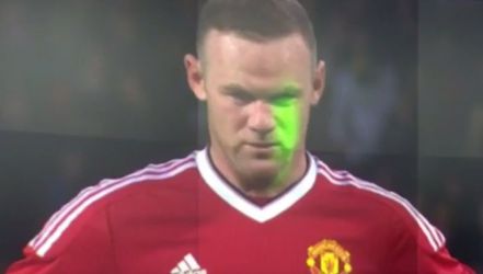 FA onderzoekt laserincident bij strafschop Rooney (video)