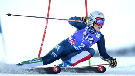 Skiester Brignone wint eerste reuzenslalom