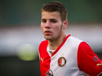 Nieuwkoop maakt volgend seizoen overstap naar Feyenoord 1