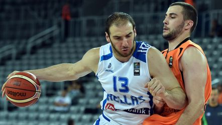 Oranje basketballers naar huis na nipte nederlaag