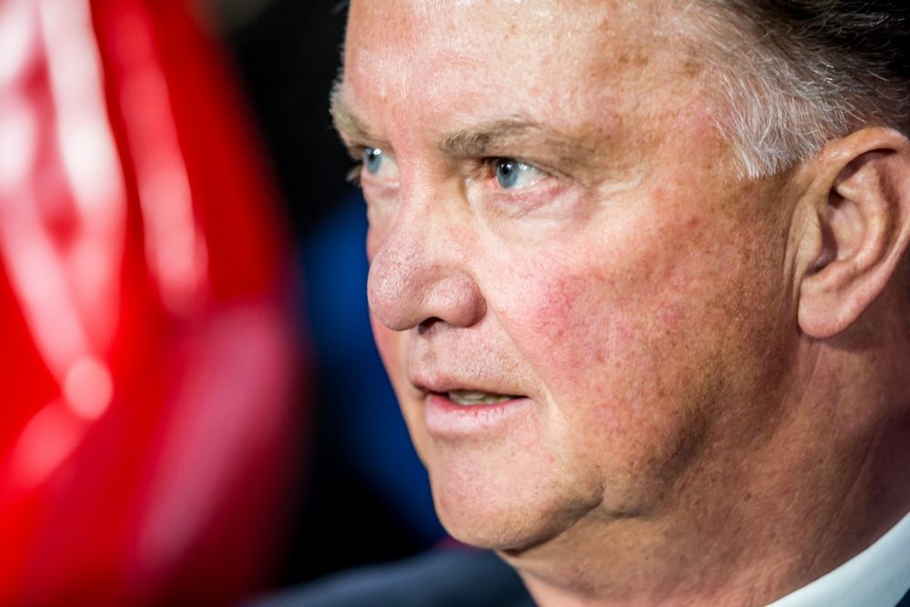 Van Gaal neemt '19-jarig jochie' in bescherming