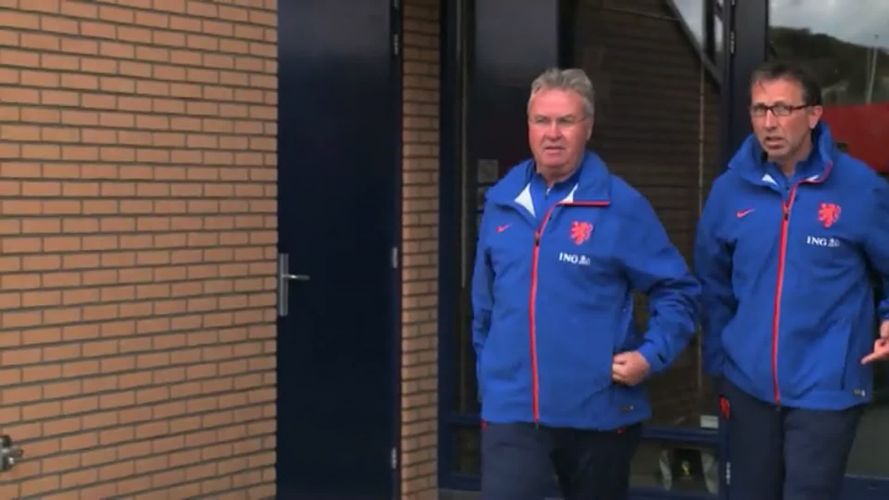 KNVB houdt vertrouwen in Hiddink