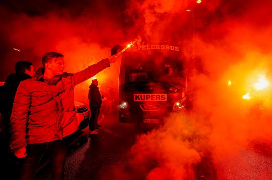 🎥| Spelers Willem II als helden onthaald in Tilburg