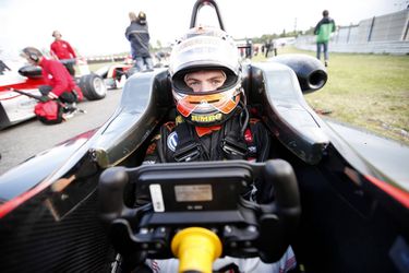 'Max Verstappen naar Formule 1-team Mercedes'