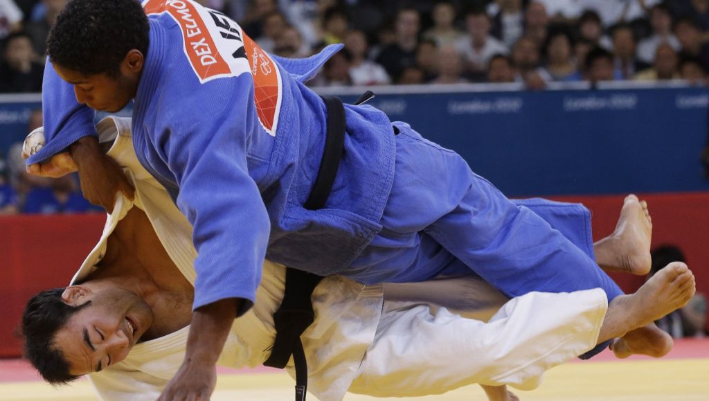 Judoka Elmont naar achtste finales in Bakoe
