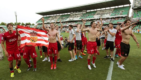 Sporting Gijon terug naar Primera División