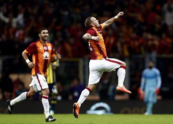 Sneijder start bij Galatasaray tegen Dortmund