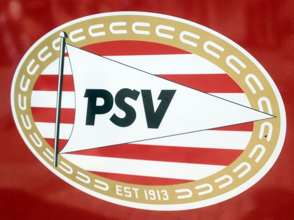 PSV-fan maakt zich zorgen om 3 punten in bagage, KLM biedt oplossing