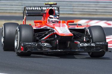 Marussia koerst af op doorstart