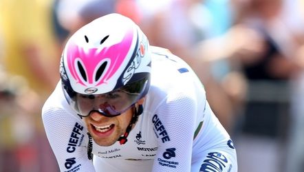 Oliveira solo naar etappezege in Vuelta