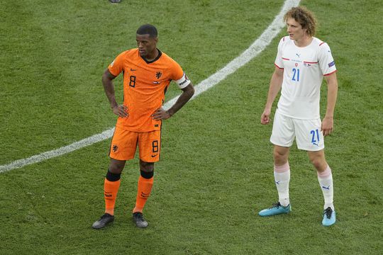 Georginio Wijnaldum na EK-exit tegen Tsjechië: 'Eruit, pijnlijke realiteit'
