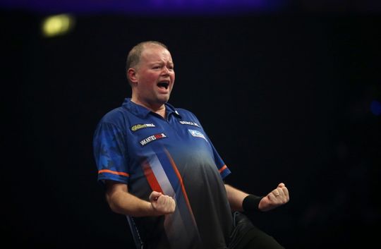 Kerst Van Barneveld in teken van WK darts