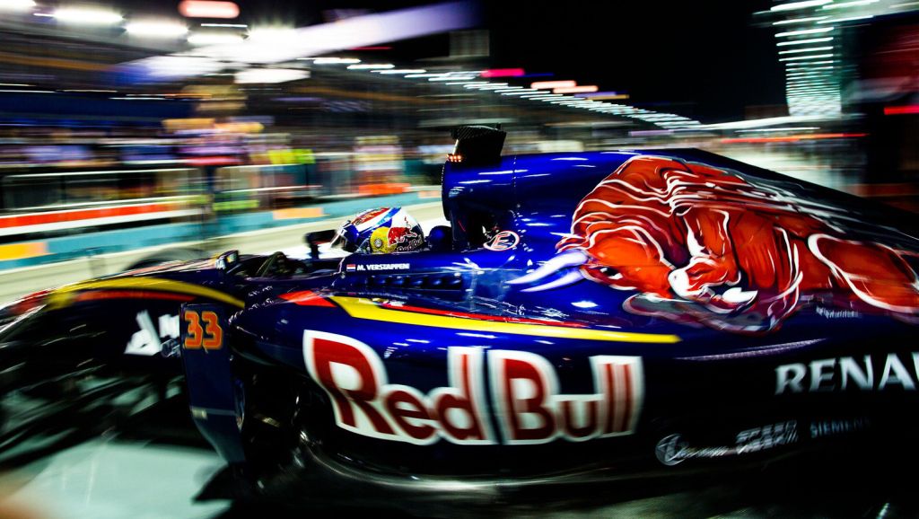 Red Bull stopt in 2016 als het geen gelijke Ferrari-motor krijgt