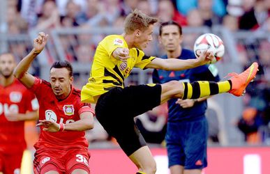 Bundesliga van start met nederlaag Dortmund