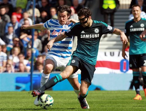 Fabregas schiet Chelsea langs QPR