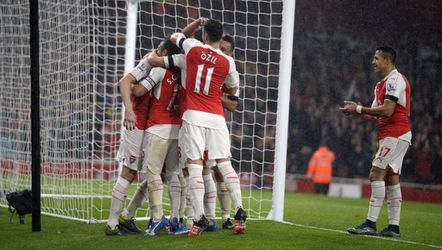 Arsenal grijpt koppositie Premier League