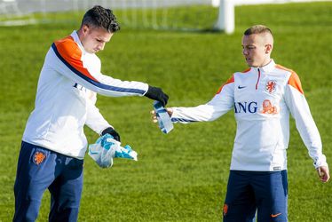 Van Persie traint met reserves Oranje