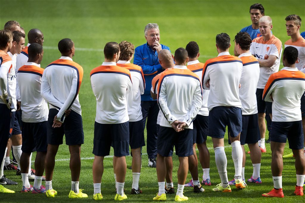 Oranje in uitverkocht stadion tegen Tsjechië