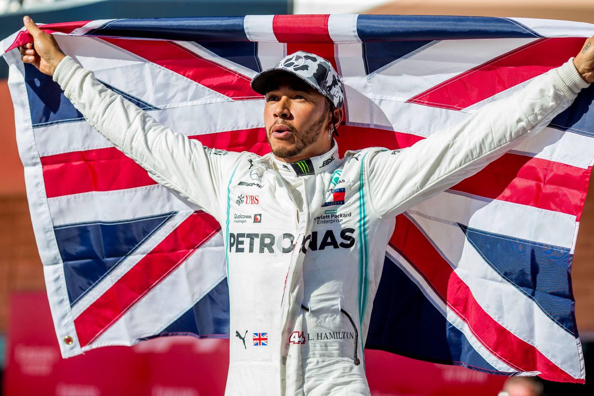 Hamilton na 6e wereldtitel: 'Dit is overweldigend'
