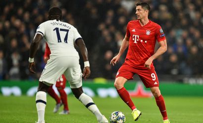 AU! Lewandowski doet Tottenham vlak voor rust nog even heel veel pijn met prachtige goal (video)