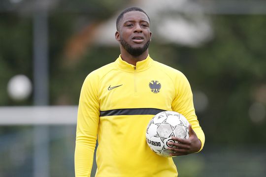 Riechedly Bazoer wil naar Olympique Marseille, Vitesse wil meer poen