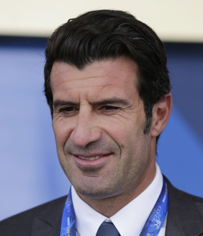 Figo trekt zich niet terug als kandidaat-voorzitter FIFA