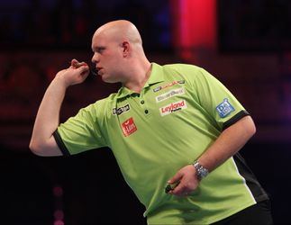 Van Gerwen in tranen: 'Geen idee waarom het niet lukte'