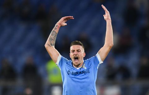 📸 | Check deze dikke puntsnor van Sergej Milinković-Savić