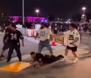 🎥 | LA Chargers-supporters slaat twee Raiders-fans knockout bij knokpartij na duel