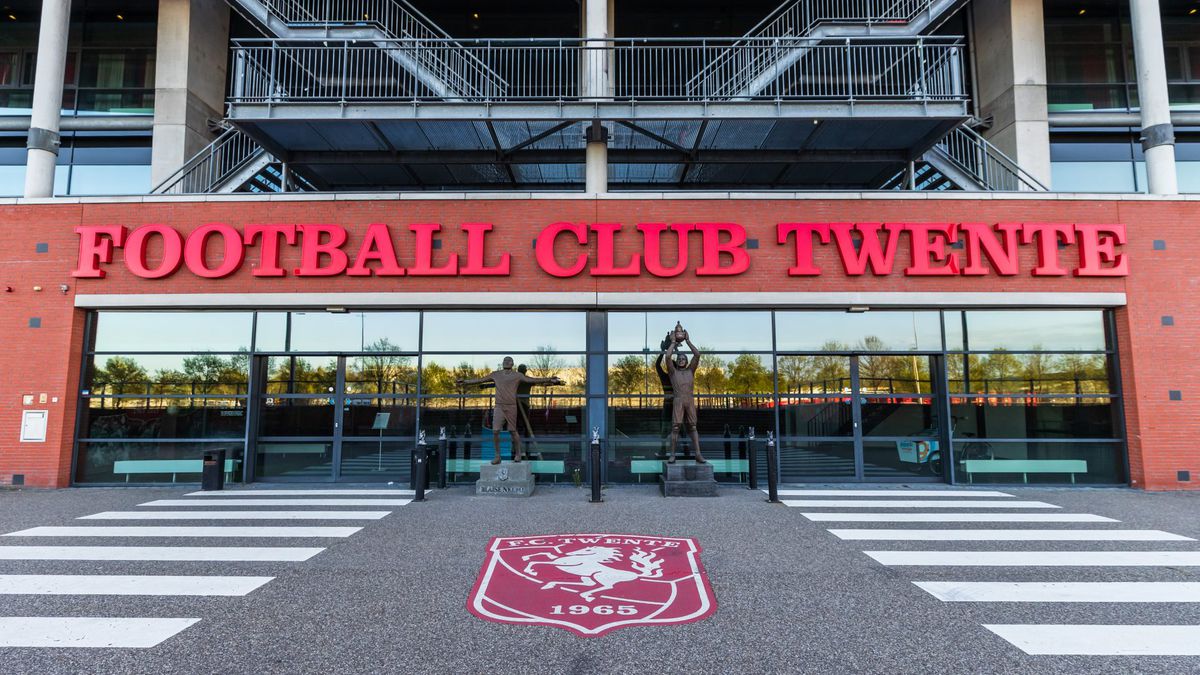 FC Twente moest pijnlijke beslissingen nemen: 'De coronacrisis hakt er flink in'