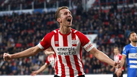 PSV is nog druk bezig voor de markt sluit: huur Luuk de Jong met koopoptie