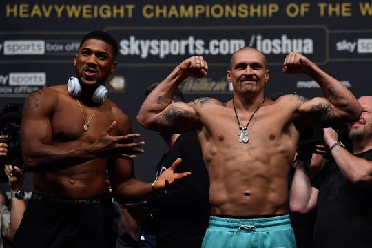 TV-gids: op deze zender kijk je op 25 september naar Anthony Joshua vs Oleksandr Usyk