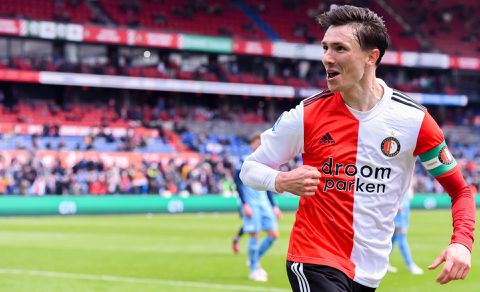 Mark van Bommel wil Steven Berghuis mee naar Wolfsburg nemen