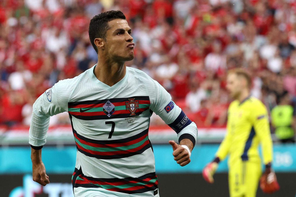 Portugal en Ronaldo slaan in poule des doods pas toe in eindsprint tegen nietig Hongarije