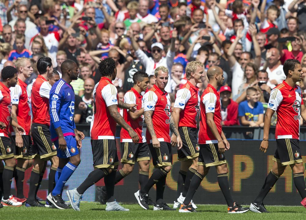 AD-columnist slaat terug: boycot Feyenoord
