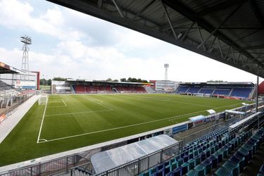 Stadionverlichting FC Den Bosch uitgevallen