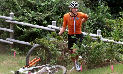 Mathieu van der Poel niet van de partij op WK mountainbike vanwege rugproblemen