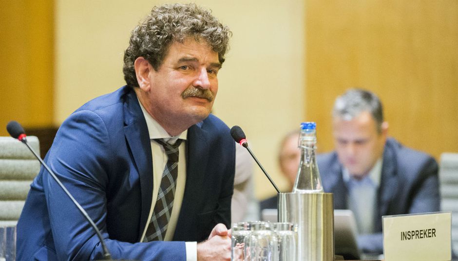 Alwéér nieuwe Roda-soap: oud-adviseur wil nog een ton, Roda eist van hem weer miljoenen