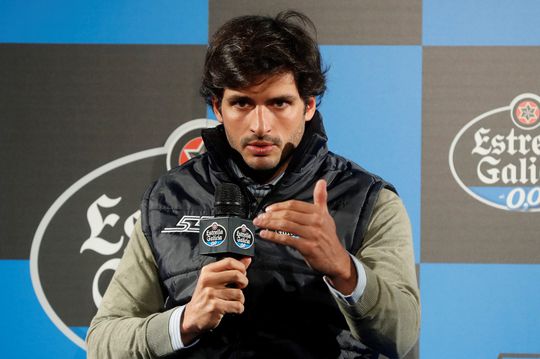 📸 | Sainz voor het eerst te zien in Ferrari